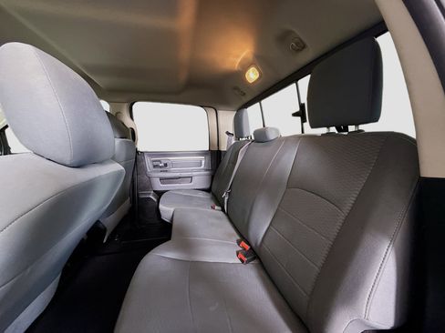 Used 2020 RAM 1500 Classic SLT image 24