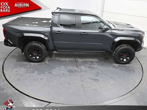 Used 2024 Toyota Tacoma TRD Pro image 27