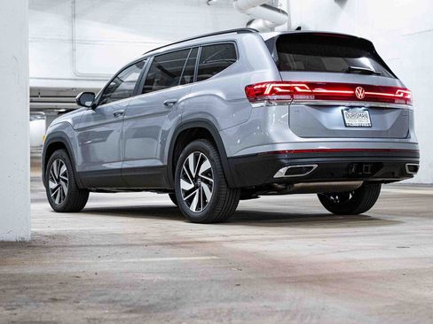 New 2026 Volkswagen Atlas SE image 5