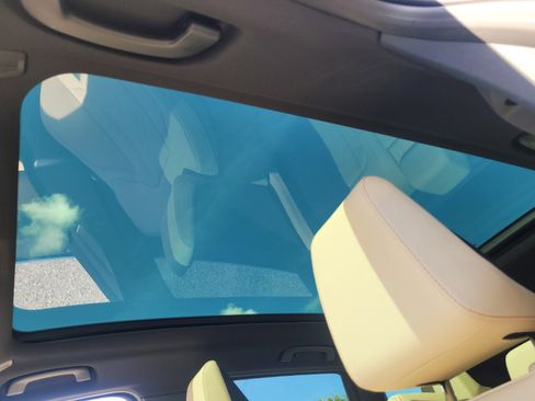 New 2025 BMW X3 xDrive30i w/ Convenience Package image 20