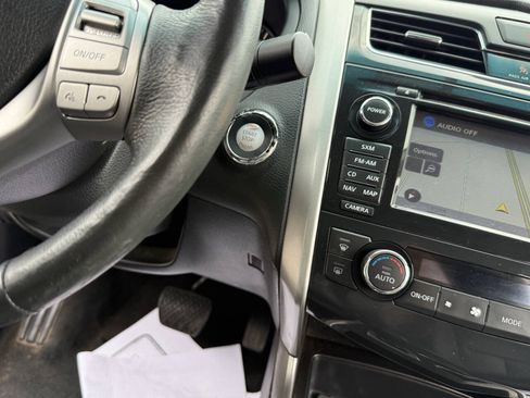 Used 2015 Nissan Altima 2.5 SL w/ Technology Package FWD image 12