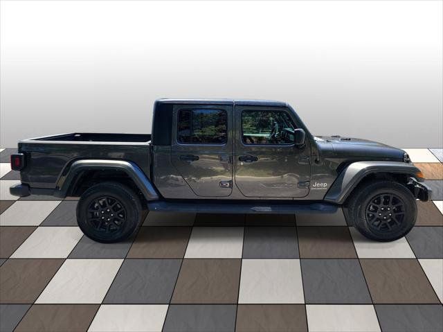 Used 2023 Jeep Gladiator Overland AWD/4WD image 4