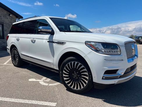 Used 2020 Lincoln Navigator Black Label w/ Cargo Convenience Package AWD/4WD image 3