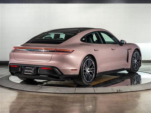 Used 2025 Porsche Taycan RWD image 9