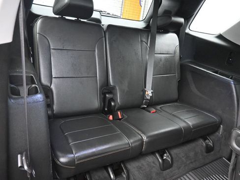 Used 2019 Chevrolet Traverse LT w/ LT Premium Package AWD/4WD image 48