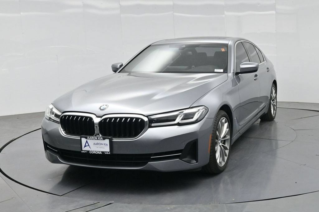 Used 2023 BMW 540i w/ Convenience Package RWD image 28