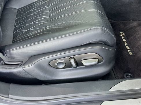 Used 2018 Lexus LS 500 w/ Interior Upgrade Package RWD image 23