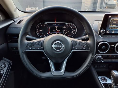 Used 2024 Nissan Sentra SV image 15