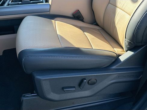 New 2026 Ford F250 Lariat w/ Lariat Ultimate Package image 14