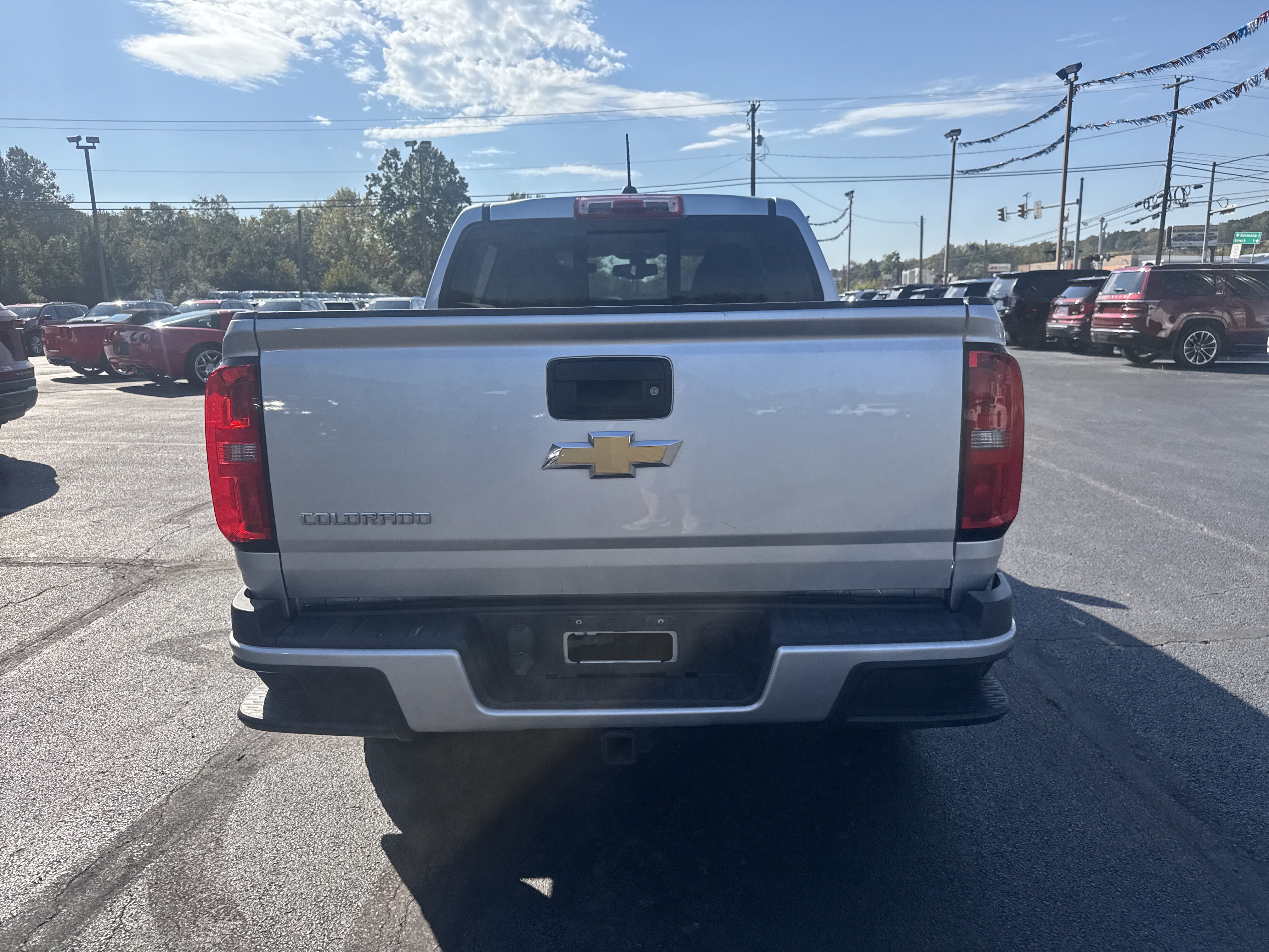 Used 2015 Chevrolet Colorado Z71 AWD/4WD image 4