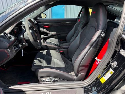 Used 2020 Porsche 718 Cayman GT4 RWD image 95