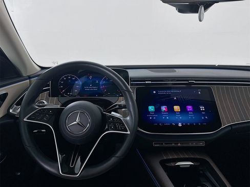 Certified 2025 Mercedes-Benz E 350 4MATIC Sedan image 25