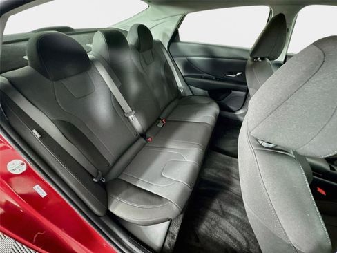 Certified 2026 Hyundai Elantra SE FWD image 24