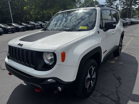 Used 2022 Jeep Renegade Trailhawk AWD/4WD image 3