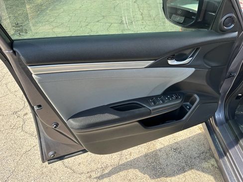 Used 2020 Honda Civic EX image 10