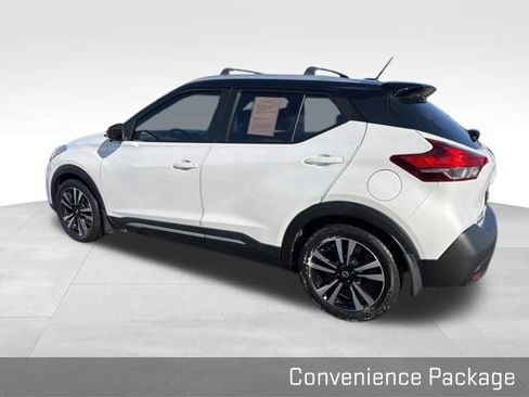 Used 2019 Nissan Kicks SR w/ SR Premium Package image 11