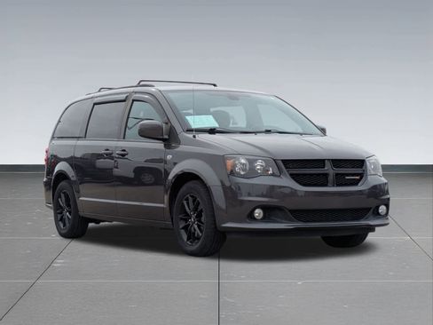 Used 2019 Dodge Grand Caravan SE image 5