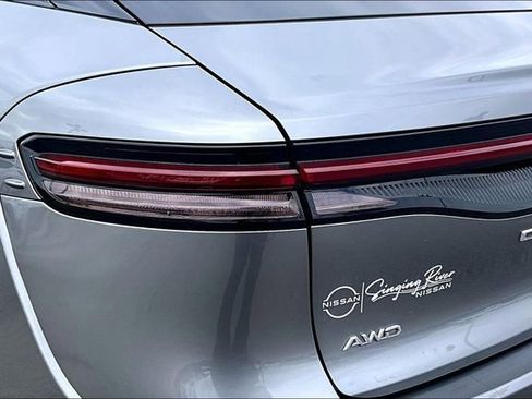 Used 2023 Toyota Crown Limited image 20