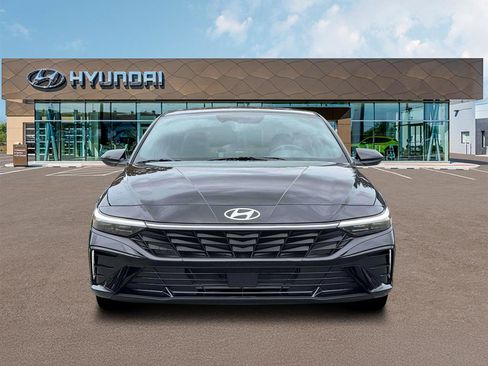 New 2026 Hyundai Elantra SEL Sport Premium FWD image 12