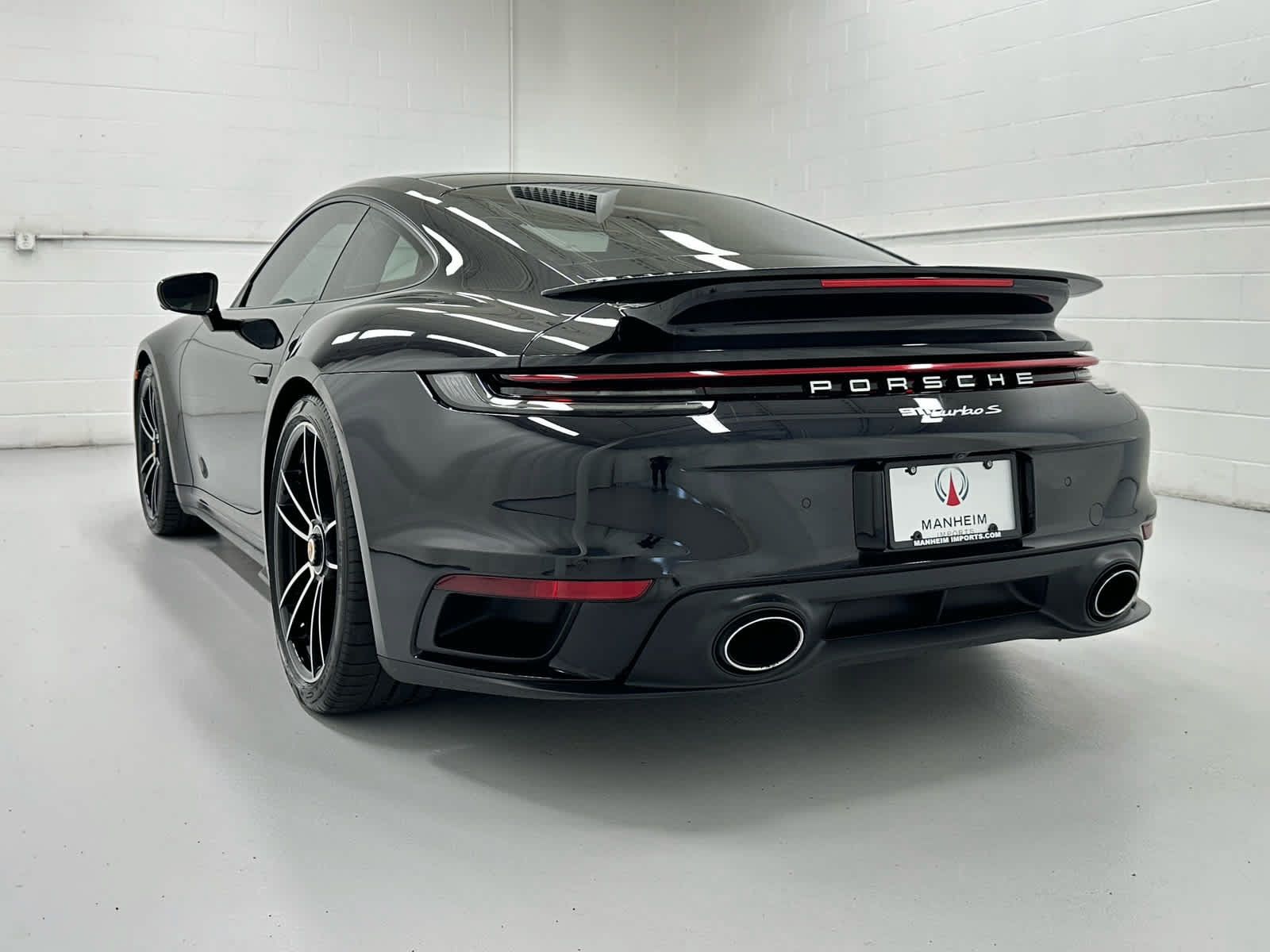 Used 2025 Porsche 911 Turbo S AWD/4WD image 8