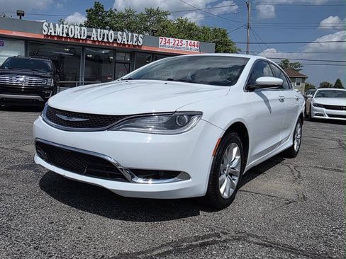 Used 2016 Chrysler 200 C FWD image 1