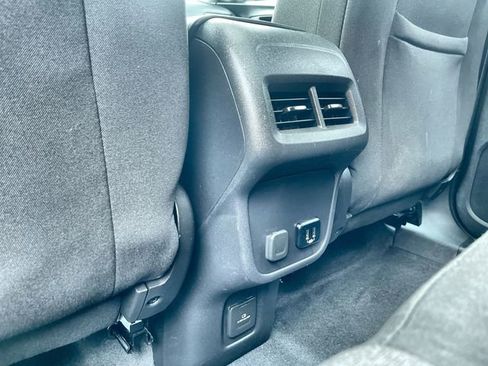 Certified 2018 Chevrolet Equinox LT w/ Sun & Infotainment Package AWD/4WD image 22