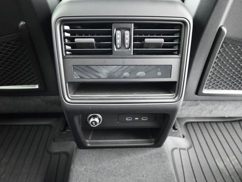 New 2026 Porsche Cayenne image 8