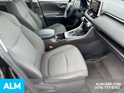Used 2023 Toyota RAV4 XLE FWD image 15