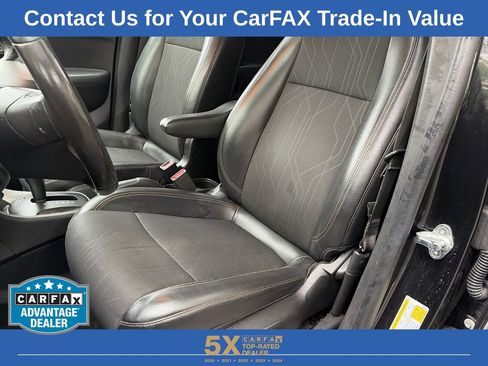 Used 2019 Chevrolet Trax LT w/ LT Convenience Package AWD/4WD image 27