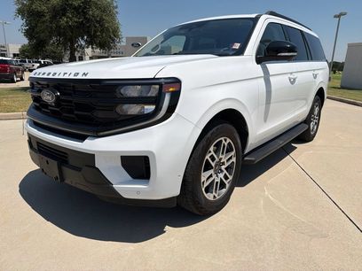 Used 2025 Ford Expedition Active