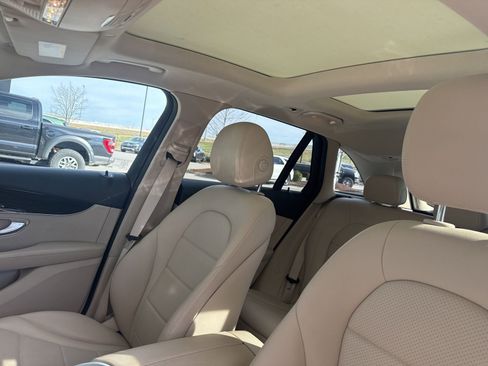 Certified 2021 Mercedes-Benz GLC 300 image 12