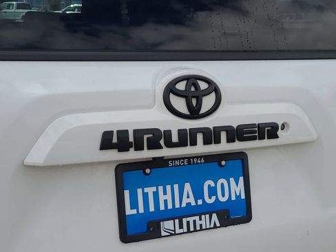 Used 2021 Toyota 4Runner Trail Special Edition AWD/4WD image 15