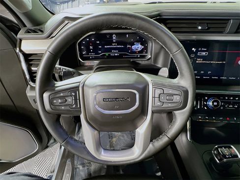 Used 2025 GMC Sierra 1500 Denali image 11