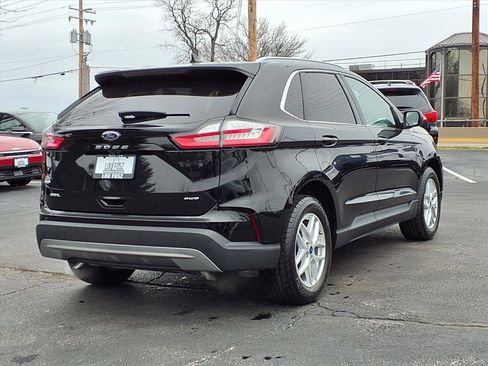 Used 2022 Ford Edge SEL w/ Convenience Package image 4