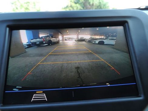 Used 2020 Chevrolet Equinox LS w/ LS Convenience Package FWD image 32