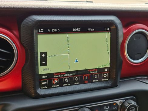 Certified 2021 Jeep Wrangler Rubicon AWD/4WD image 17