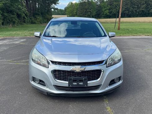 Used 2015 Chevrolet Malibu LT FWD image 3