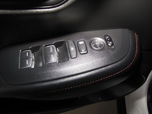 Certified 2024 Honda HR-V Sport image 9