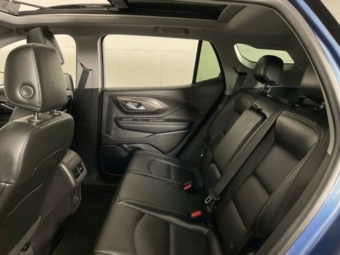 Used 2024 GMC Terrain SLT w/ Elevation Edition image 36