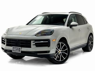 Certified 2025 Porsche Cayenne video 1