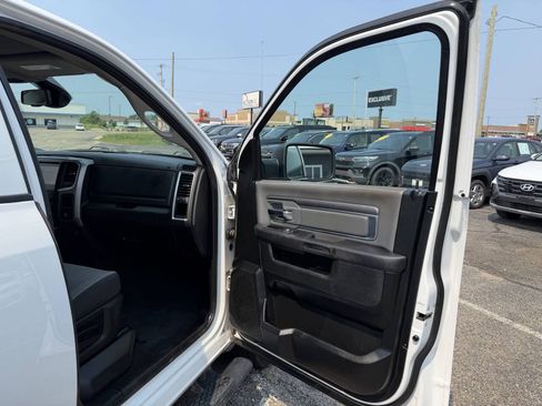 Used 2022 RAM 1500 Classic SLT w/ Electronics Convenience Group AWD/4WD image 52
