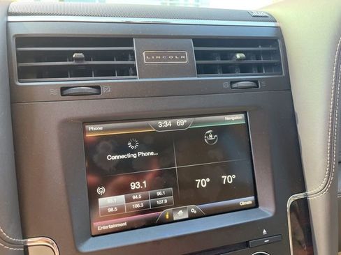 Used 2015 Lincoln Navigator 2WD w/ Equipment Group 101A Reserve image 6