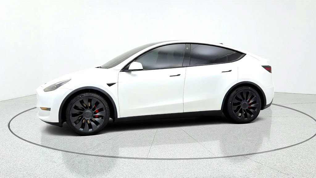Used 2023 Tesla Model Y Performance AWD/4WD image 8