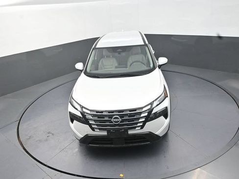 Used 2025 Nissan Rogue SV AWD/4WD image 24