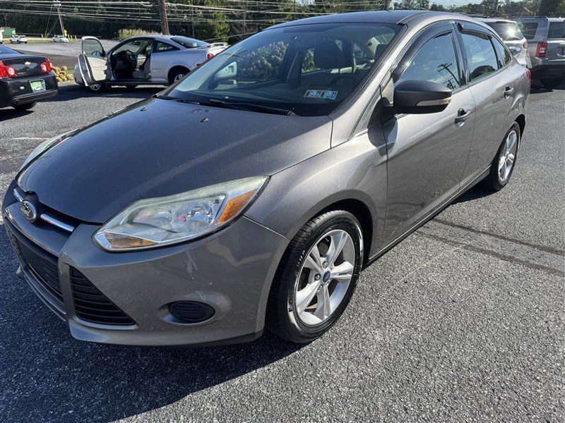 Used 2014 Ford Focus SE FWD image 5