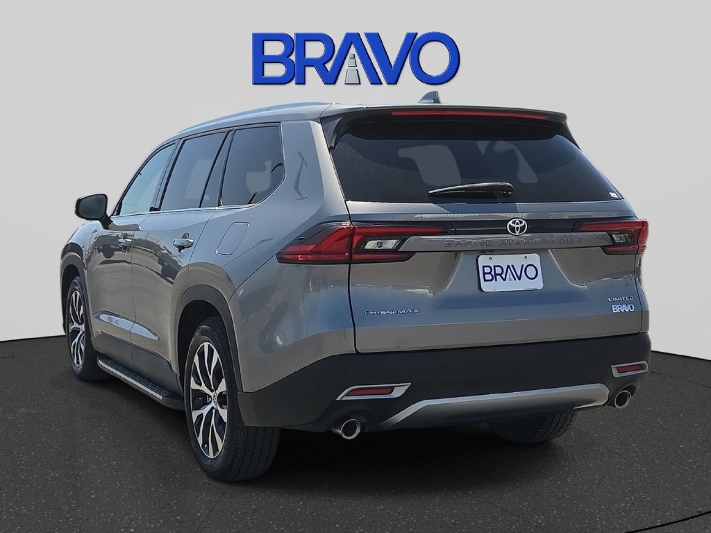Used 2025 Toyota Grand Highlander AWD Hybrid image 3