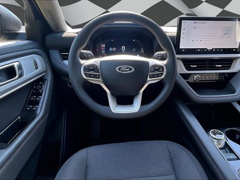New 2026 Ford Explorer Active AWD/4WD image 16