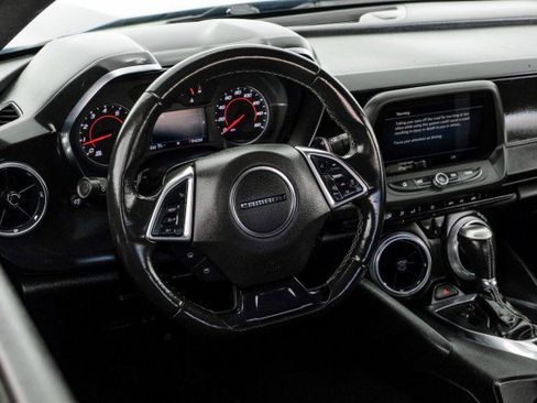 Used 2021 Chevrolet Camaro LT w/ Technology Package RWD image 13