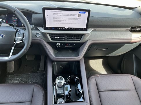 New 2026 Ford Explorer Platinum RWD image 26