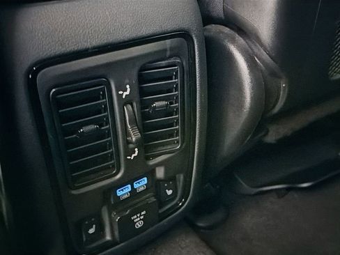 Used 2022 Dodge Durango R/T w/ Blacktop Package image 28